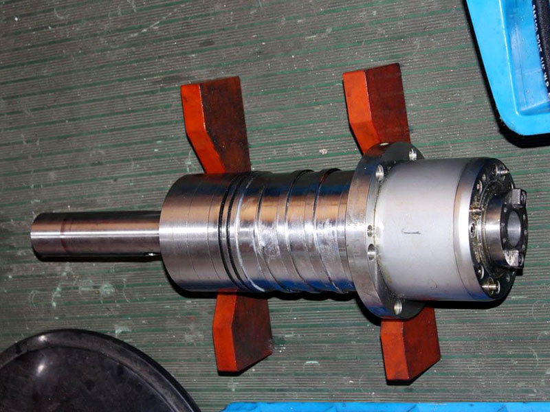 加工中心主軸多長時(shí)間潤滑一次？主軸保養(yǎng)方法！