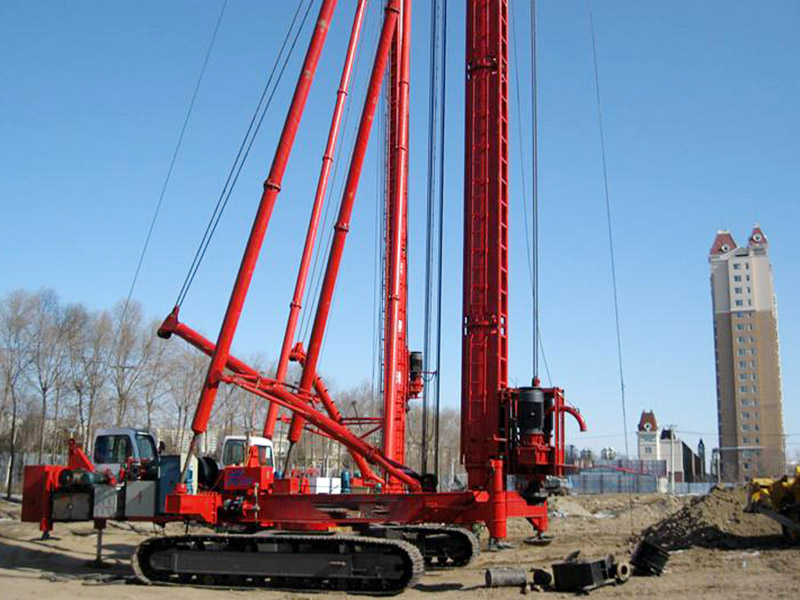 灌注樁鉆孔機多高?